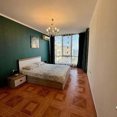 Sun Wave Deluxe Sea View Apartament *